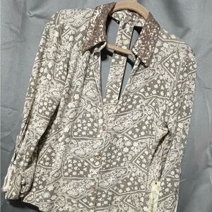 NEW Gimmicks Paisley Blouse W/Cut Out Back Adjustable Sleeves (M) Lovely🤎